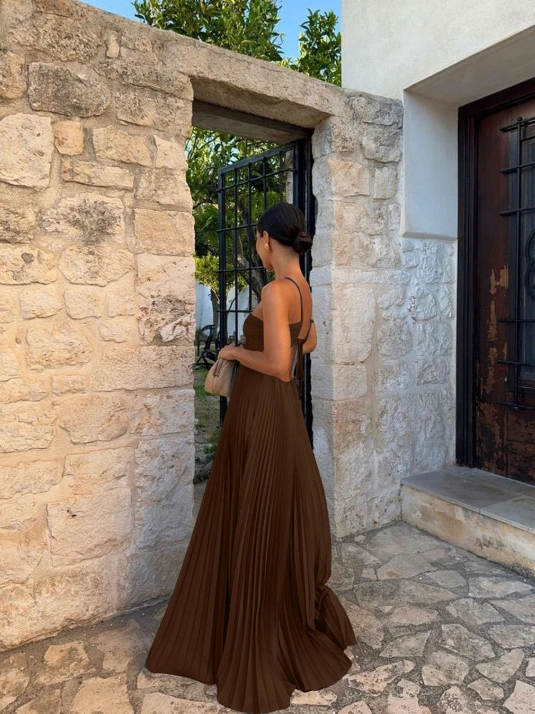 Elegant Pleated Maxi Dress for Any Occasion