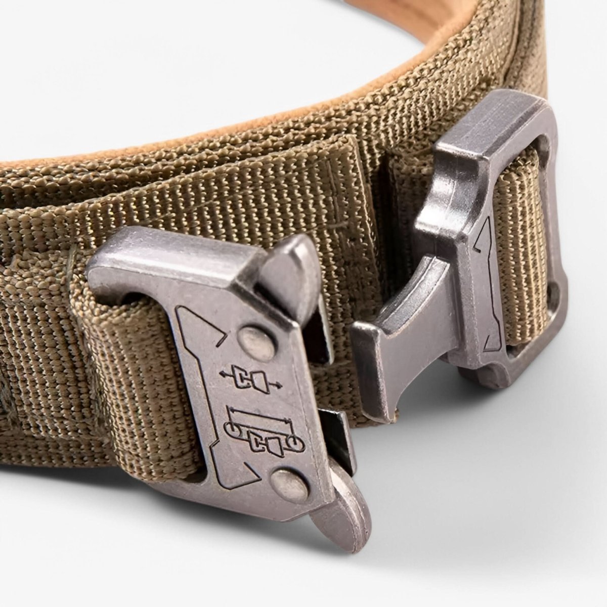 Adjustable Dog Collar Made of Durable Nylon, Waterproof, Ergonomic Handle, For Medium and Large Dogs