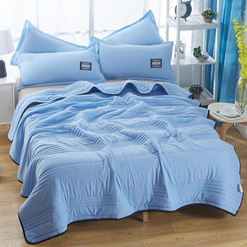 AQUACHILL - Cool and Cozy Blanket for Refreshing Comfort and Breathable Relaxation