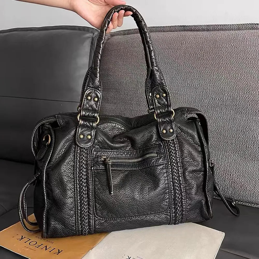 Black Handbag for Classes