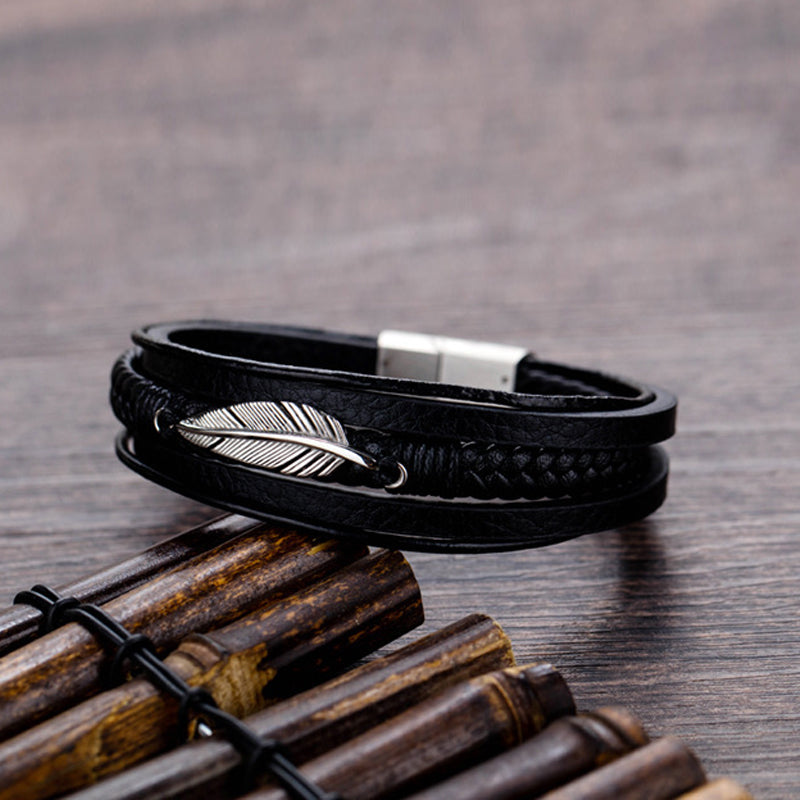 Bracelet with Feather Design and Steel