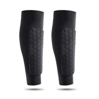 Built-in cushioning layer absorbing impact and protecting the shinbone from injuries.