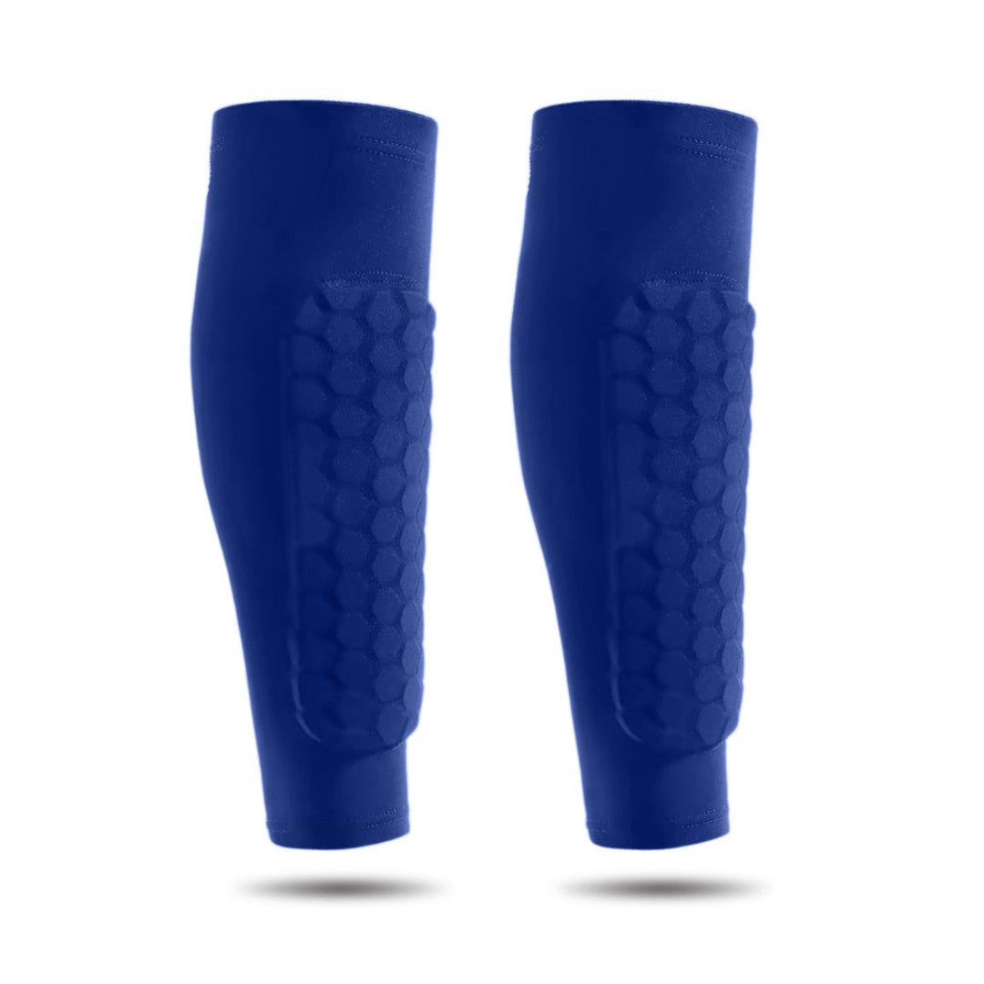 Built-in cushioning layer absorbing impact and protecting the shinbone from injuries.