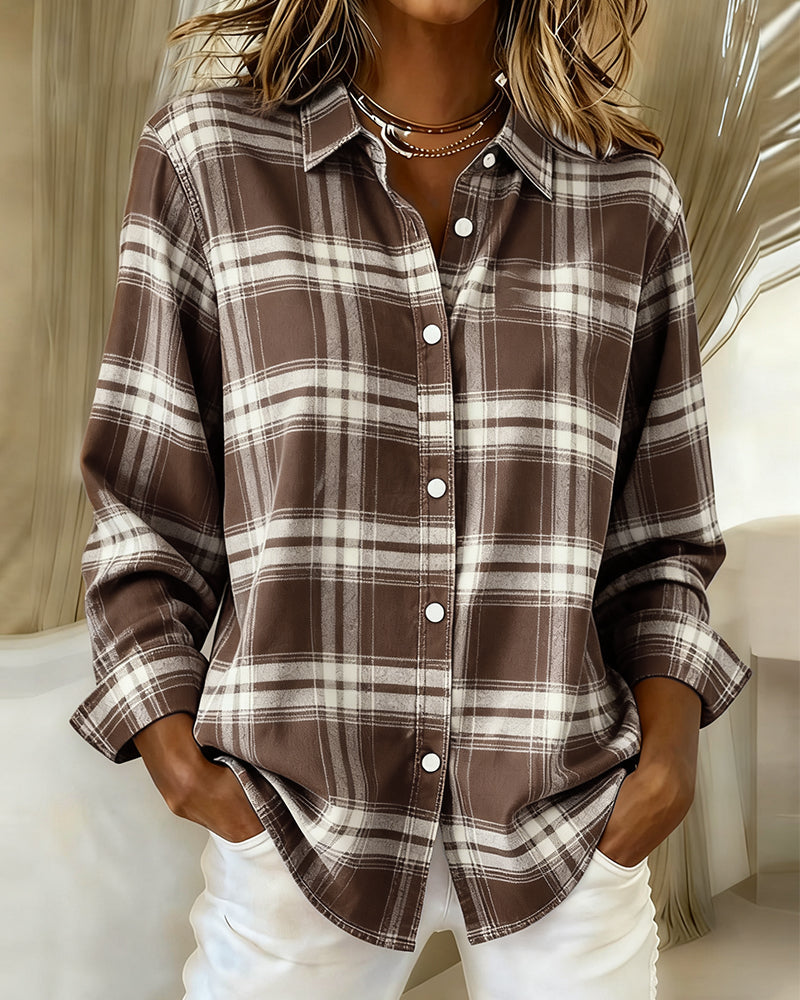 Checked pattern and notched lapel