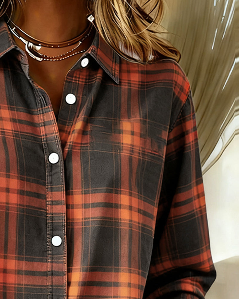 Checked pattern and notched lapel