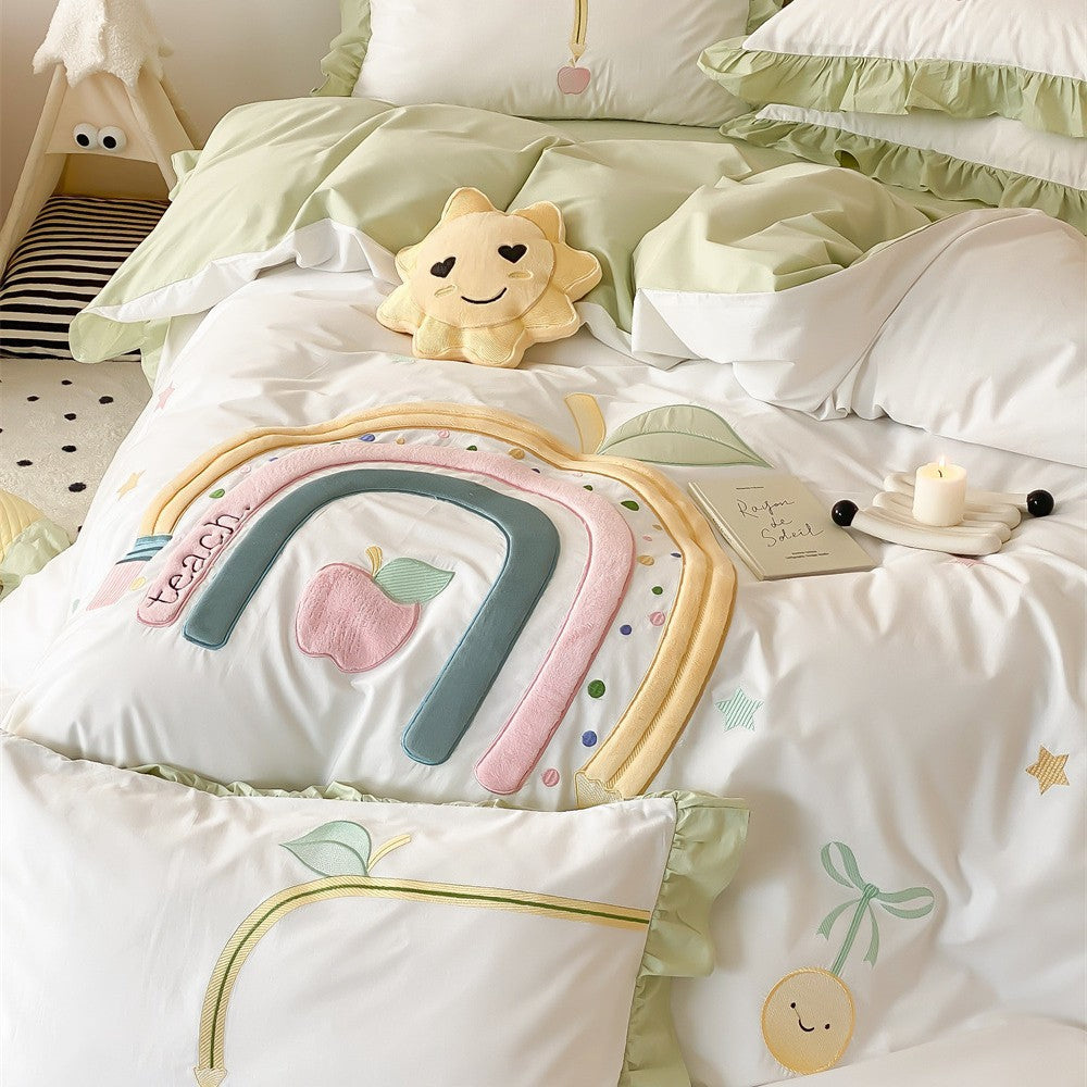 Children's Cotton Microfiber Bedding Set with Appliqué Dessert and Animal Motifs