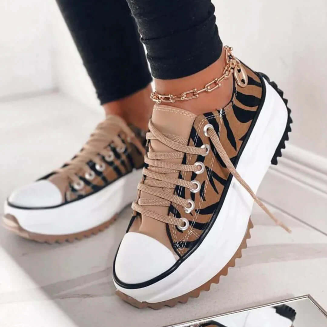 Comfortable Shock-Absorbing Sneakers - Pain Relief & Comfort