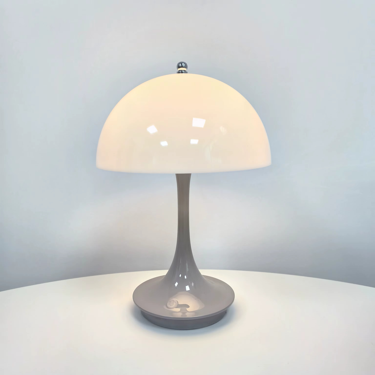 Cordless LED Table Lamp