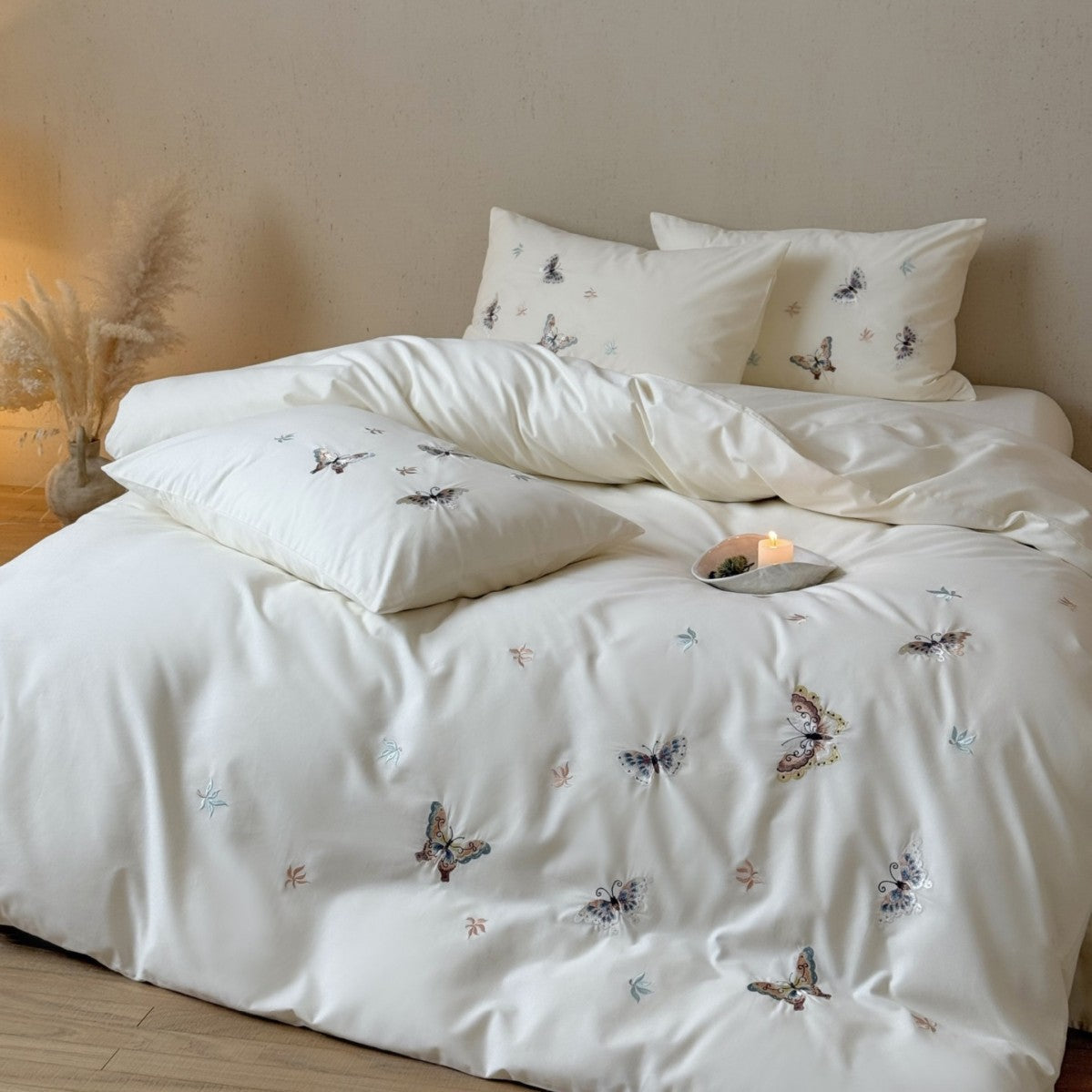 Cotton Sateen Bedding Set with Fine Butterfly Embroidery and Extra-Soft Finish