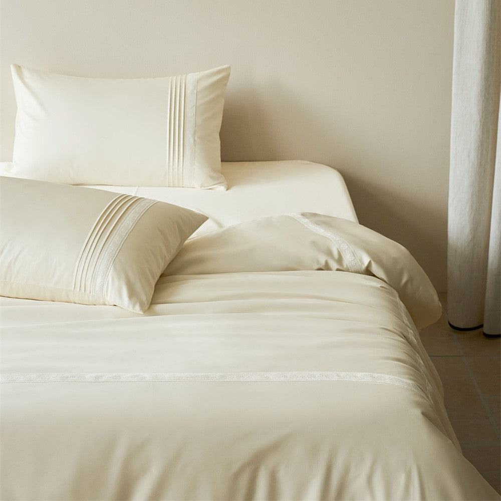 Cotton Sateen Bedding Set with Fine Lace Trim