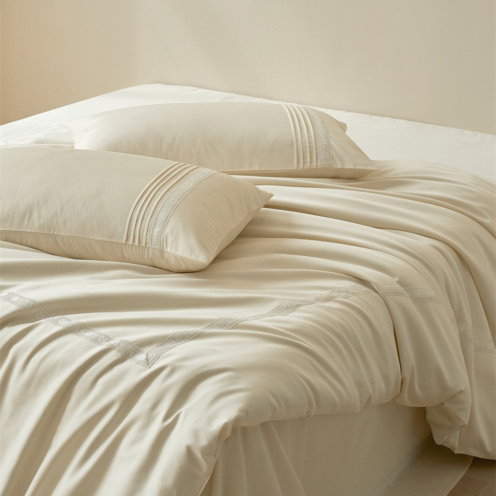 Cotton Sateen Bedding Set with Fine Lace Trim