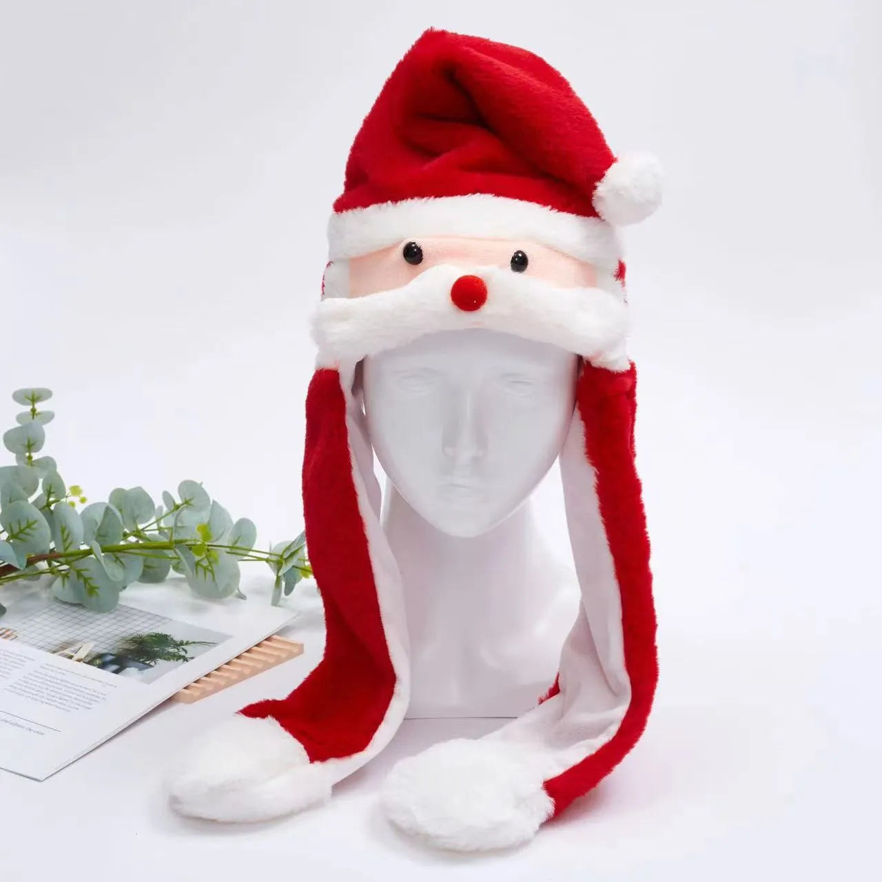 Cute hat with moving ears