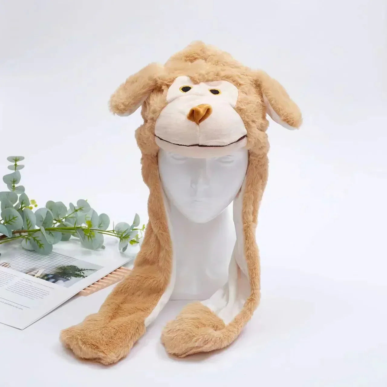 Cute hat with moving ears