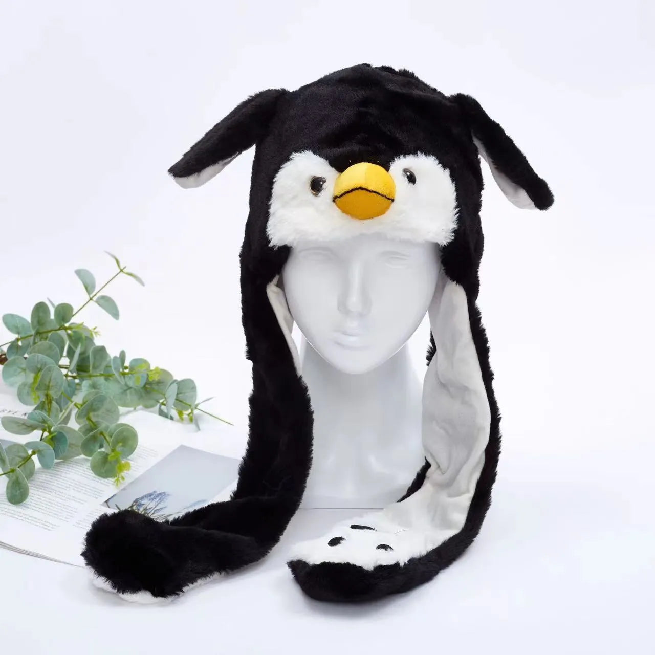 Cute hat with moving ears