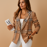 Fitted women's blazer with functional pockets – elegant black blazer for women in classic shades