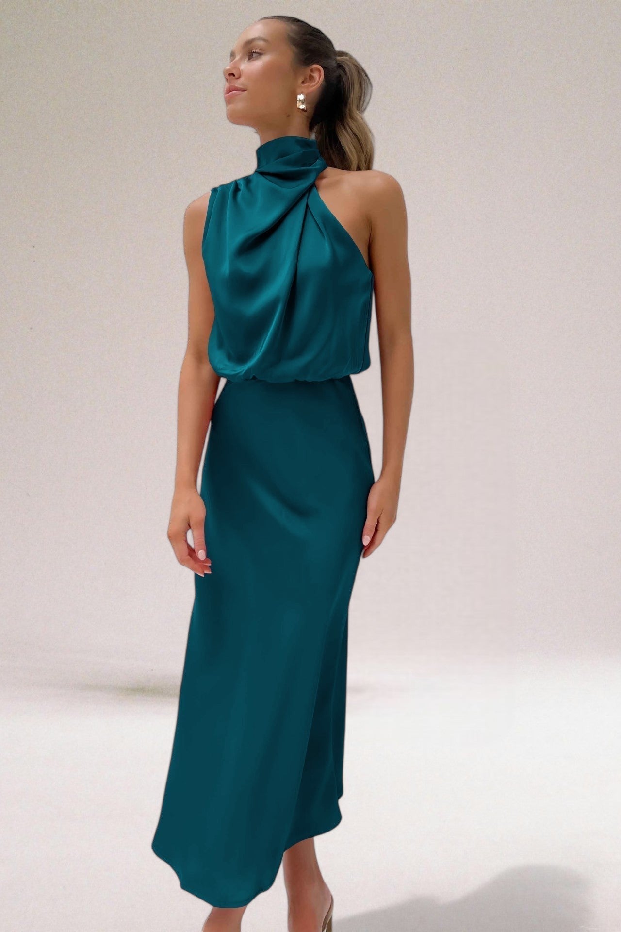 Glamorous Dress with Halter Neckline