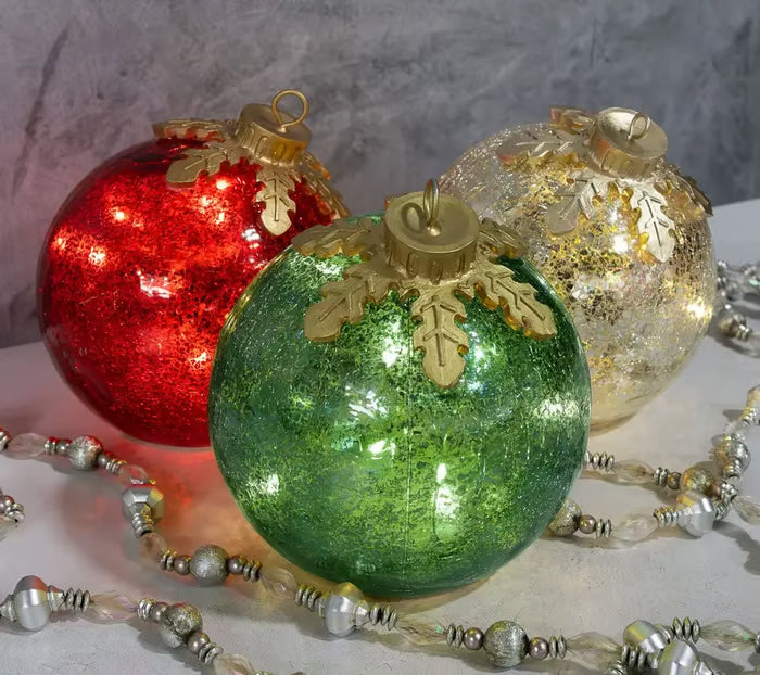 GlowSphere LED Christmas Ball – Warm Ambient Lighting with Timer Function