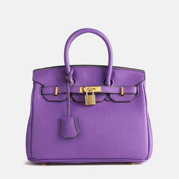Handbag with Spacious Interior and Elegant Design – Versatile Organizer for Work and Travel