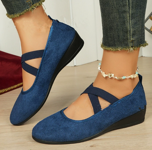 Happy™ Ballerina Shoes: Women's Criss-Cross Closed Low-Heel Ballerina Shoes