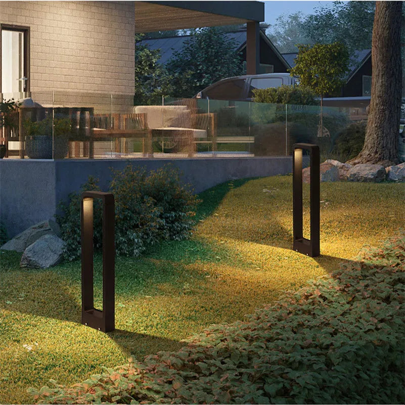 High-Quality Outdoor Garden Lamp with Durable Mounting for Outdoor Use