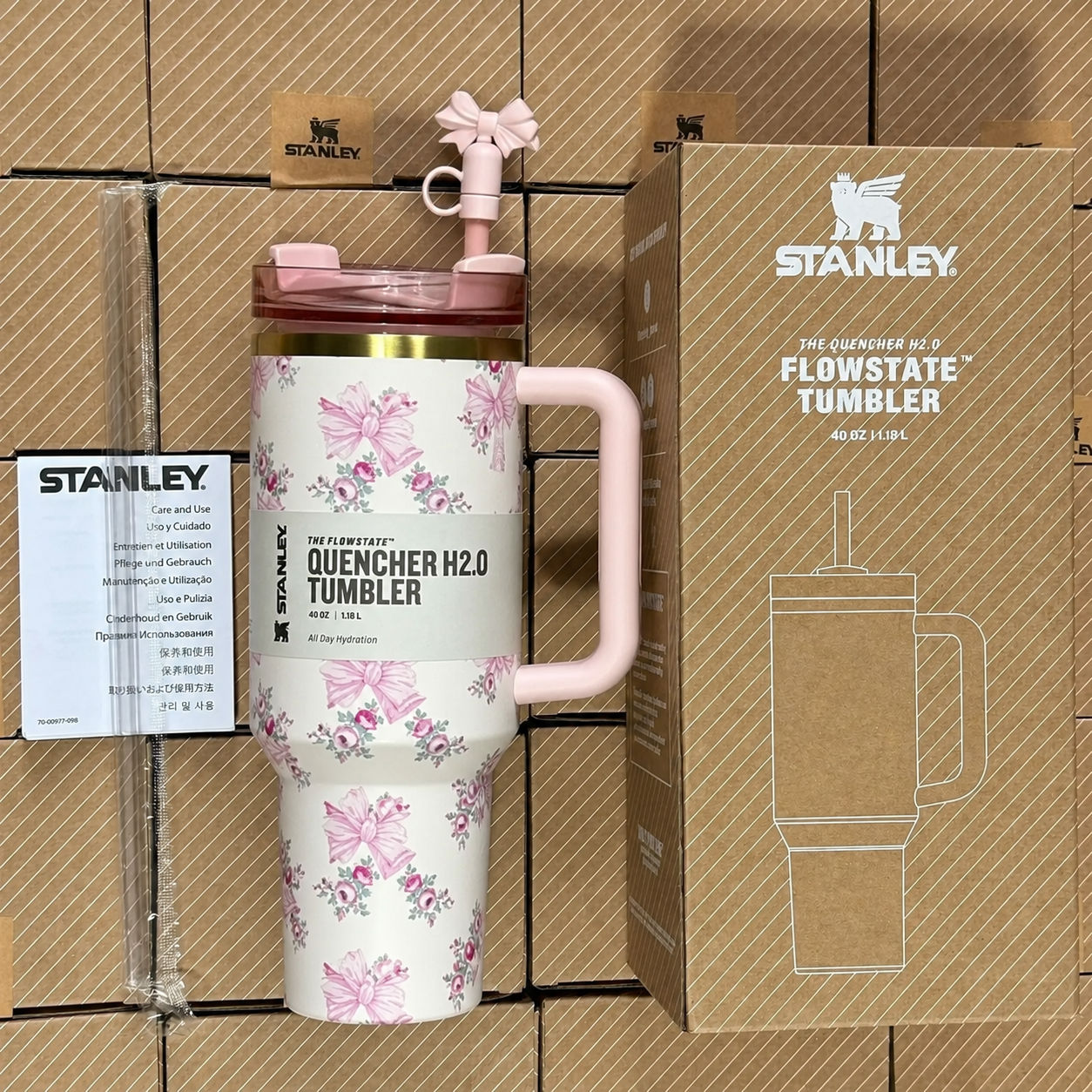 Insulated Travel Mug 40oz - Stainless Steel, Leak-Proof, Handle & Straw