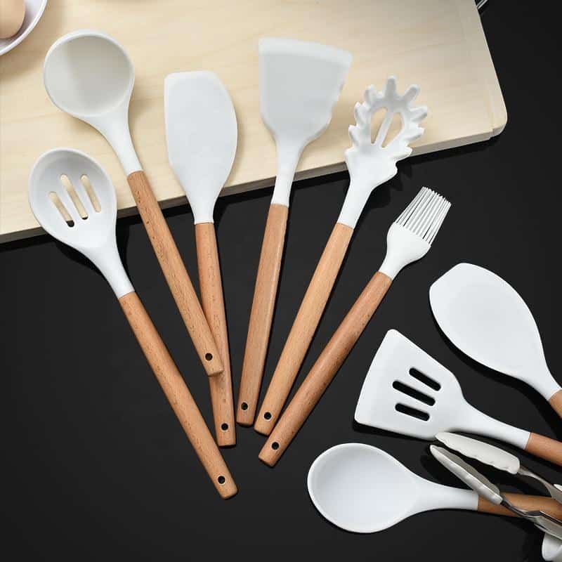 Kitchen Set with 11 Pieces in Wood/Silicone Including Holder (Black or White)