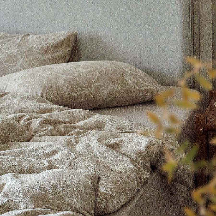 Linen-Cotton Bedding Set with Floral Jacquard and Textured Bedspread