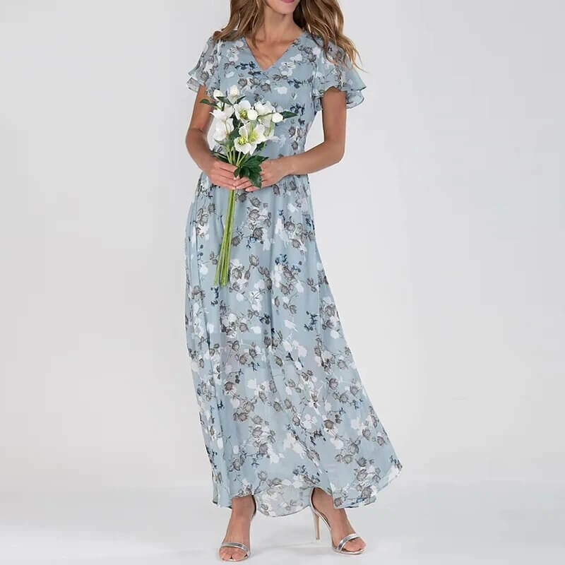 Long Summer Dress with Floral Pattern and Flattering Fit