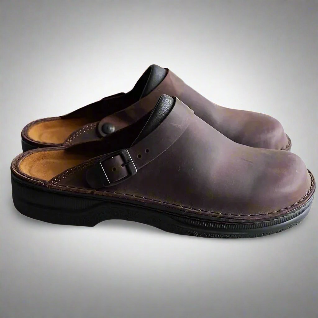 Men's Clogs - Adjustable Buckle and Comfort