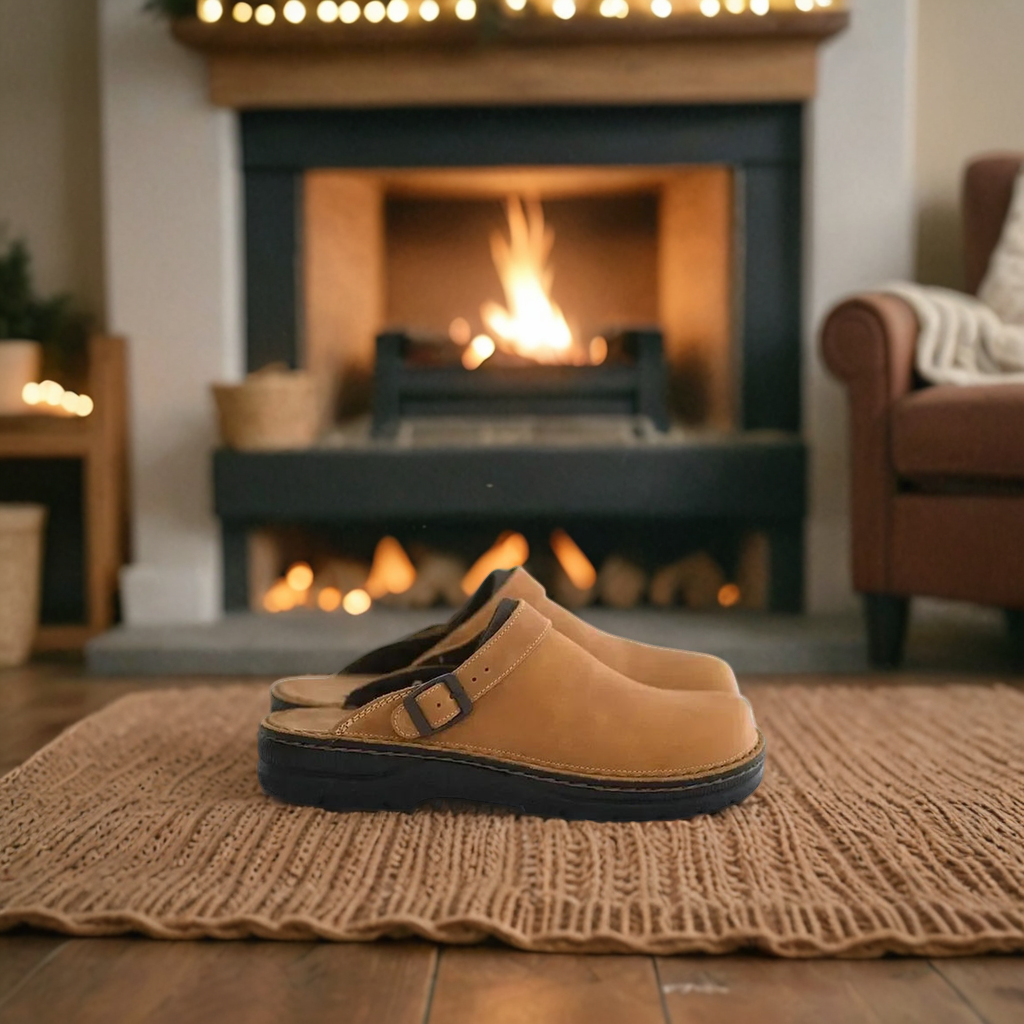 Men's Clogs - Adjustable Buckle and Comfort