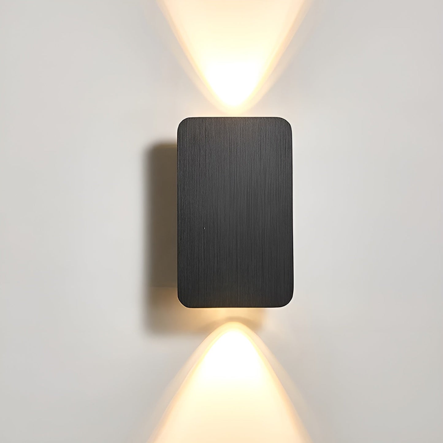 Minimalist LED Wall Lamp | Sleek Design