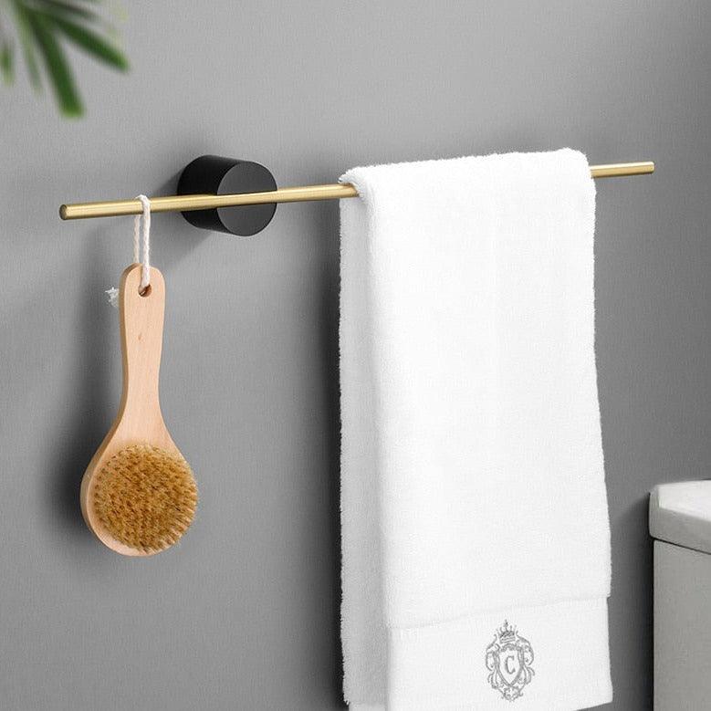 Modern Metal Towel Rack Standing with Adjustable Rod – Elegant Design for Bathroom