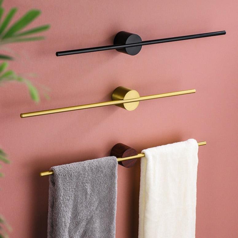 Modern Metal Towel Rack Standing with Adjustable Rod – Elegant Design for Bathroom
