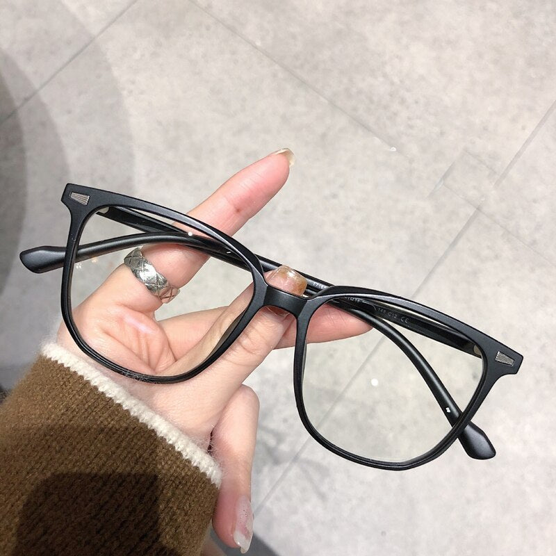 Myopic Glasses with Prescription