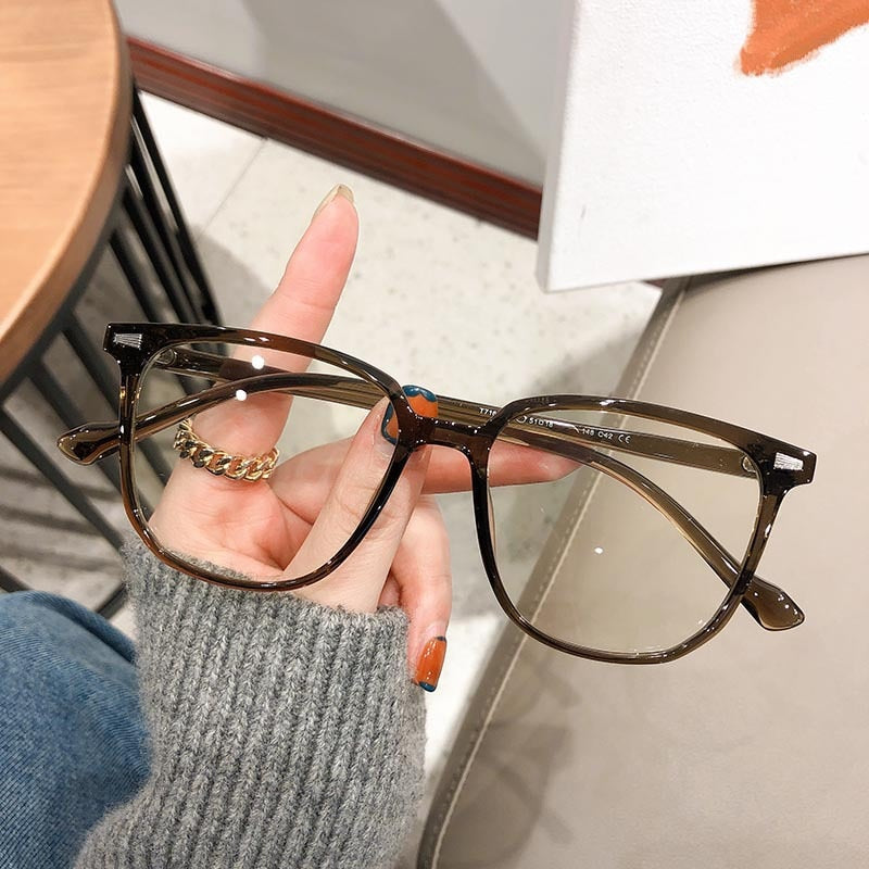 Myopic Glasses with Prescription