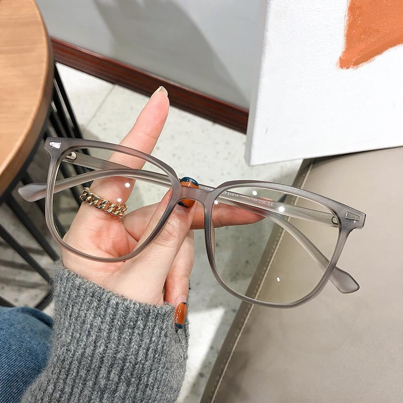 Myopic Glasses with Prescription