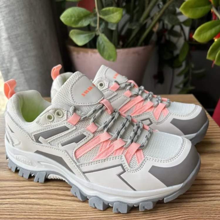 Orthopedic Arch Support Hiking Shoes