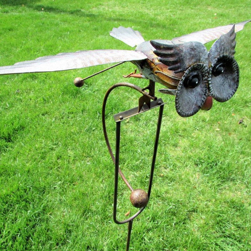 Outdoor Garden Decoration: Eagle and Owls in Metal