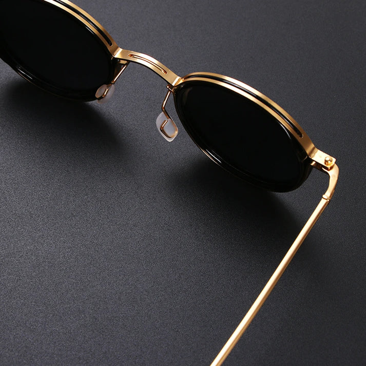 Polarized Sunglasses with UV 400 Filter and Shiny Metal Frame – Stylish Sunglasses for Outdoor Wear