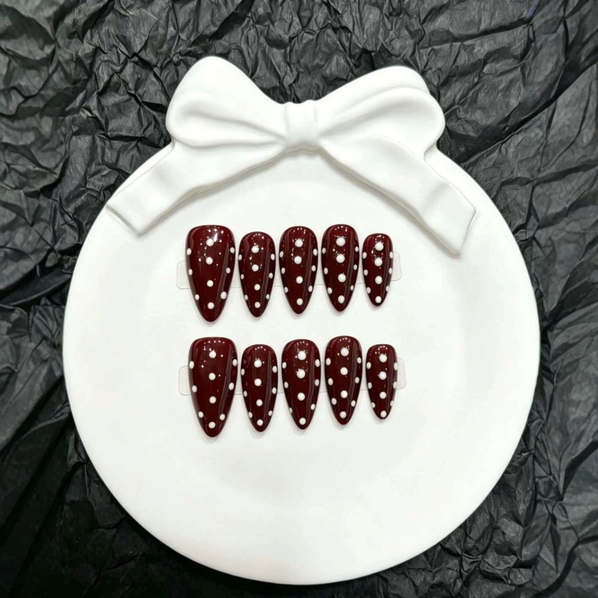 Polka Dot Press-On Nail Set