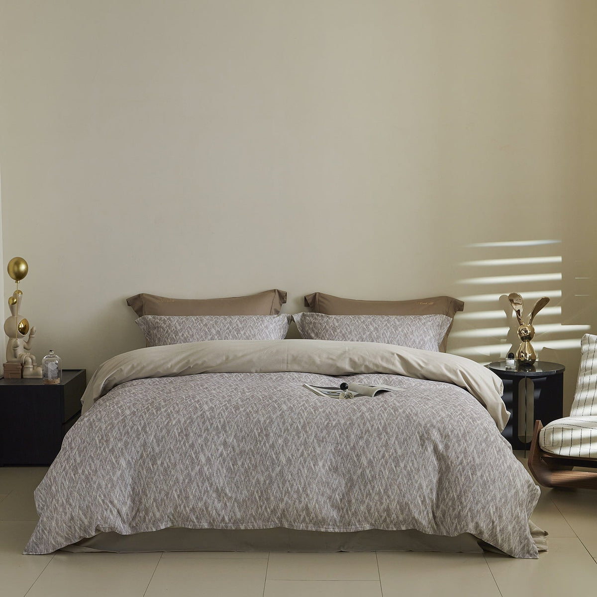Reversible Cotton Sateen Bedding Set with Watercolor Tree Print