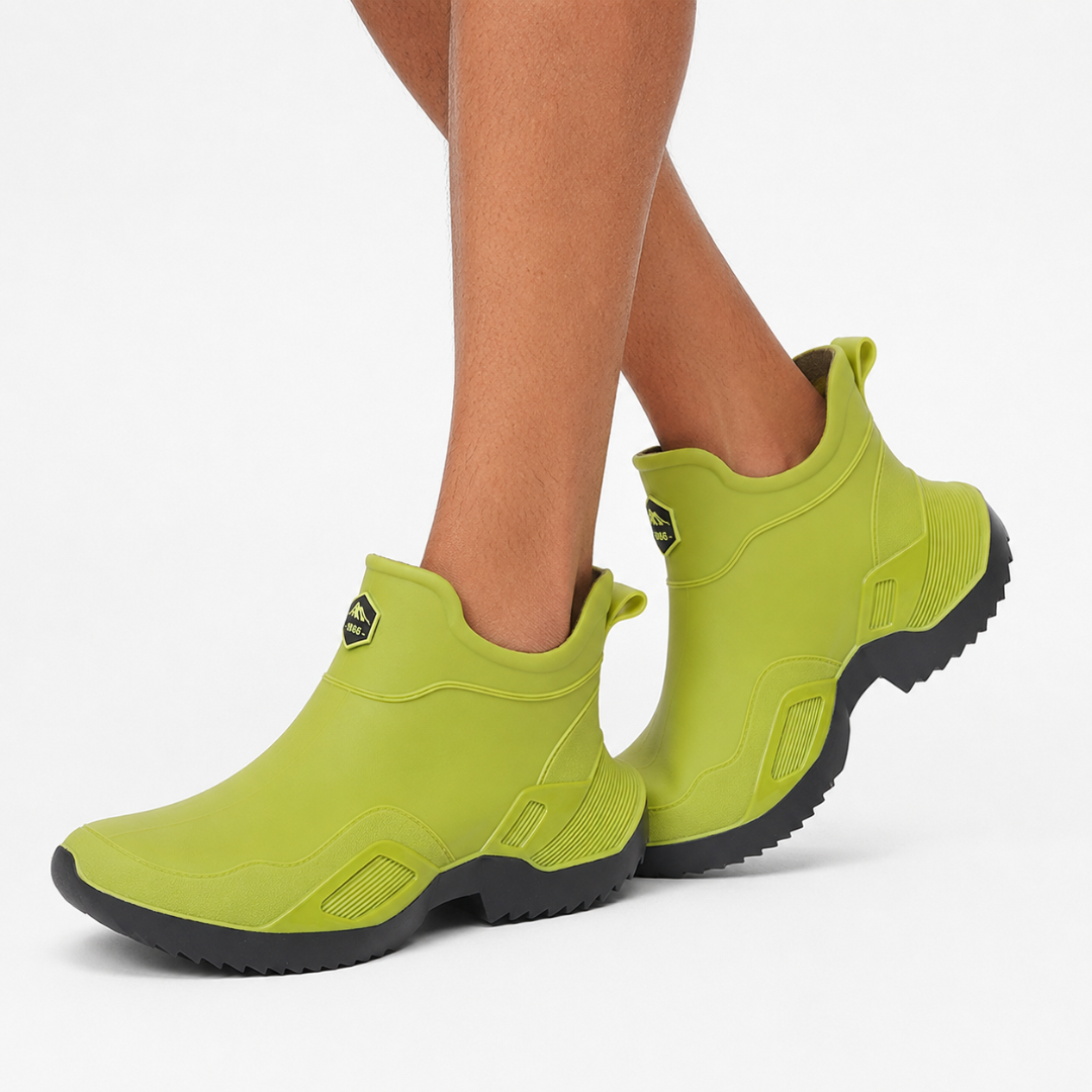 Short Pull On Boots
