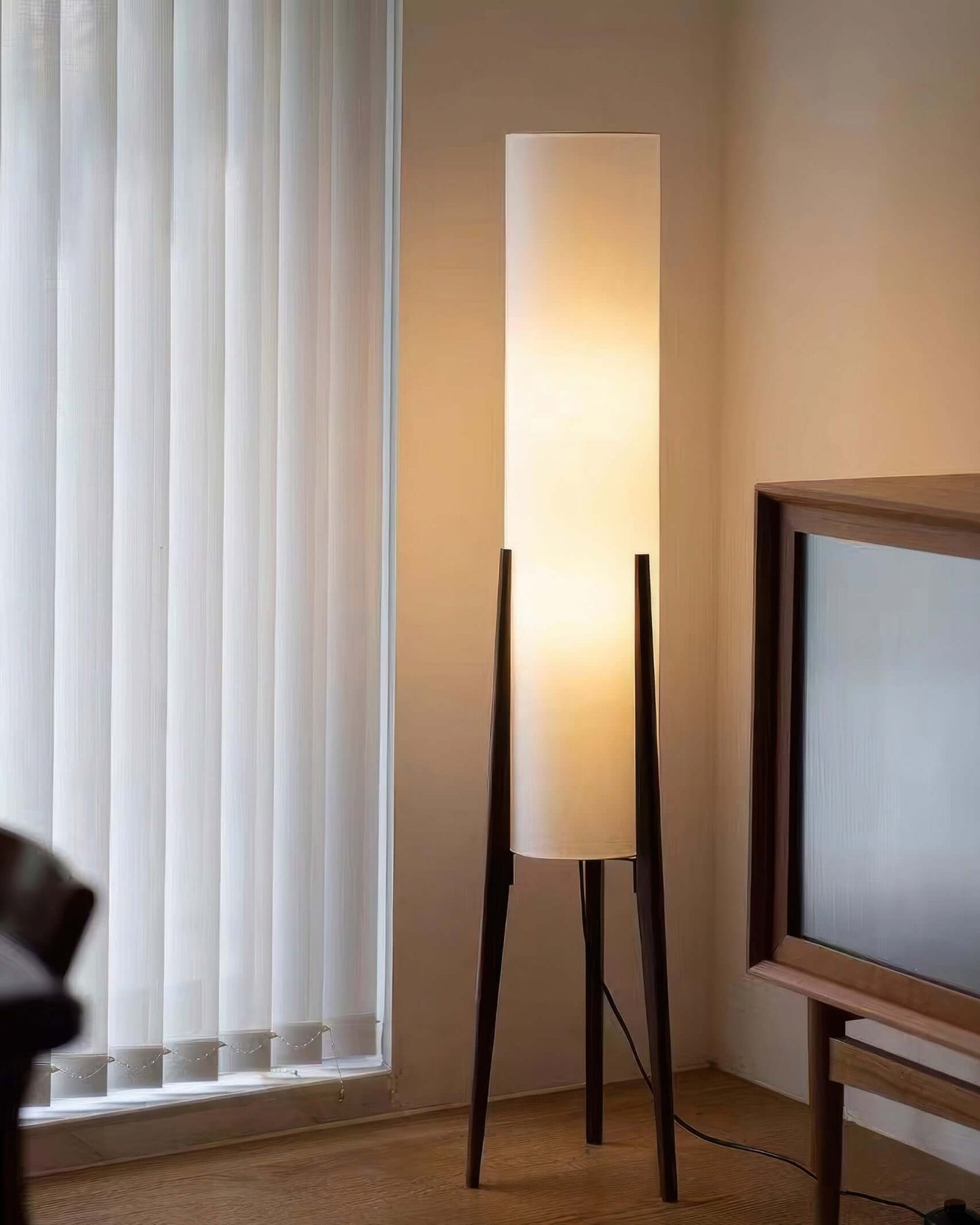 Solid Wood Floor Lamp with Fabric Shade