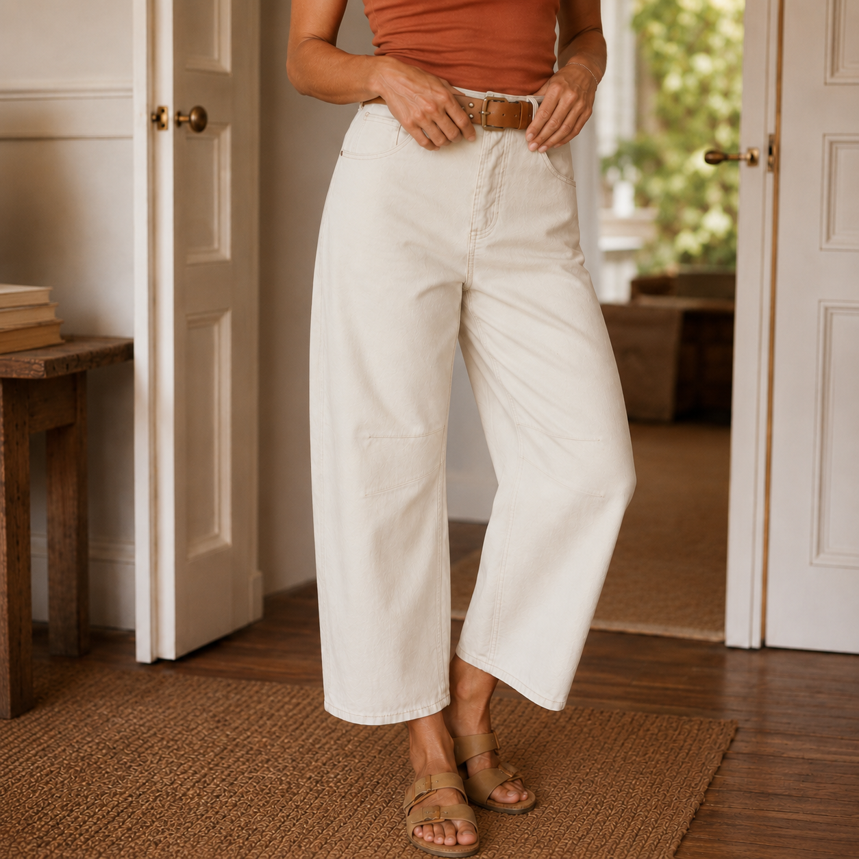 Stitch Detail Cropped Straight Pants
