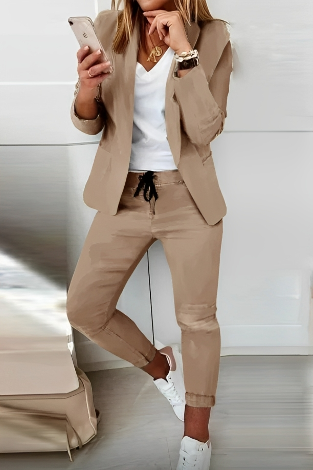 Stylish 2-Piece Blazer Set for Women - Gwen | Comfort and Class