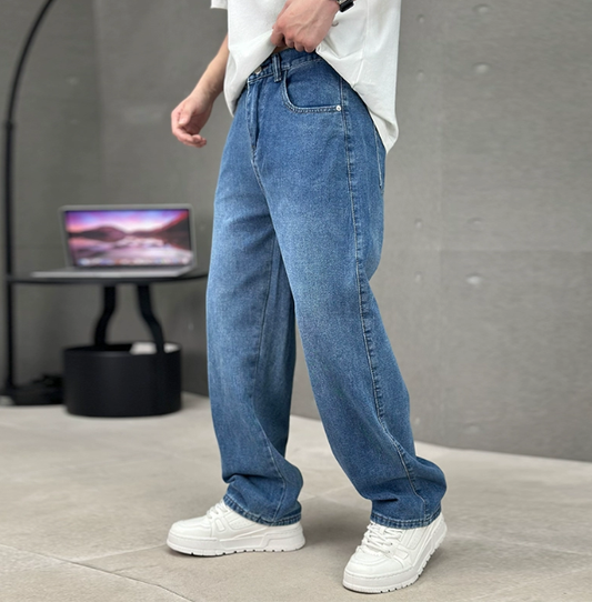 Stylish Straight Leg Jeans