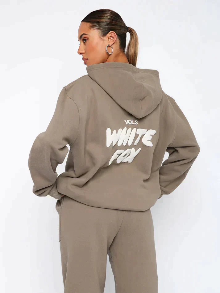 Stylish White Tracksuit - Comfort & Luxury