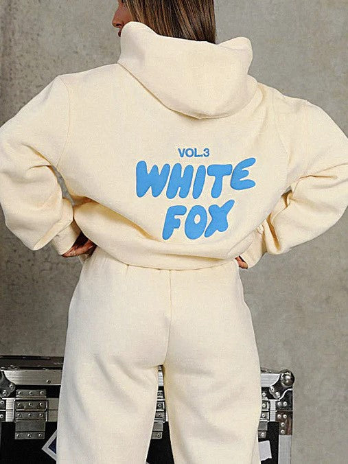 Stylish White Tracksuit - Comfort & Luxury