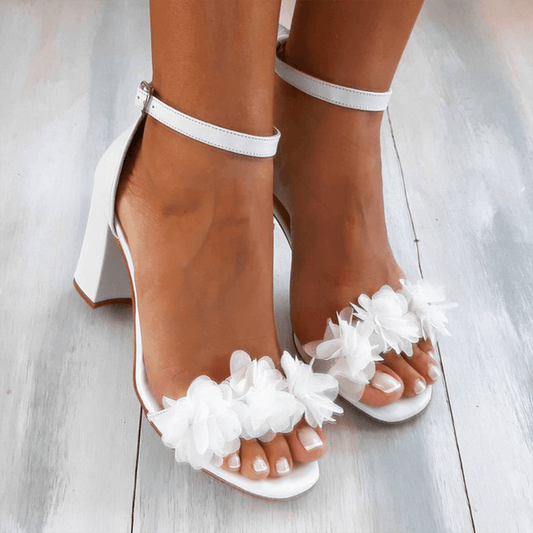 Stylish Women's Sandals with Block Heel and Floral Accents