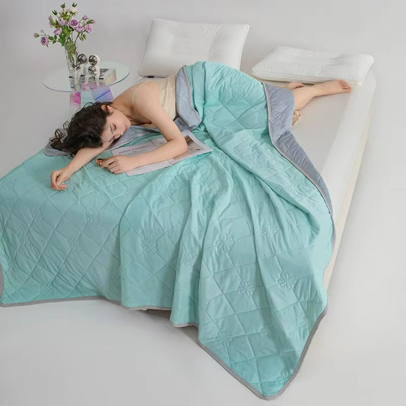 Summer Duvet for Air-Conditioned Rooms Breathable and Soft